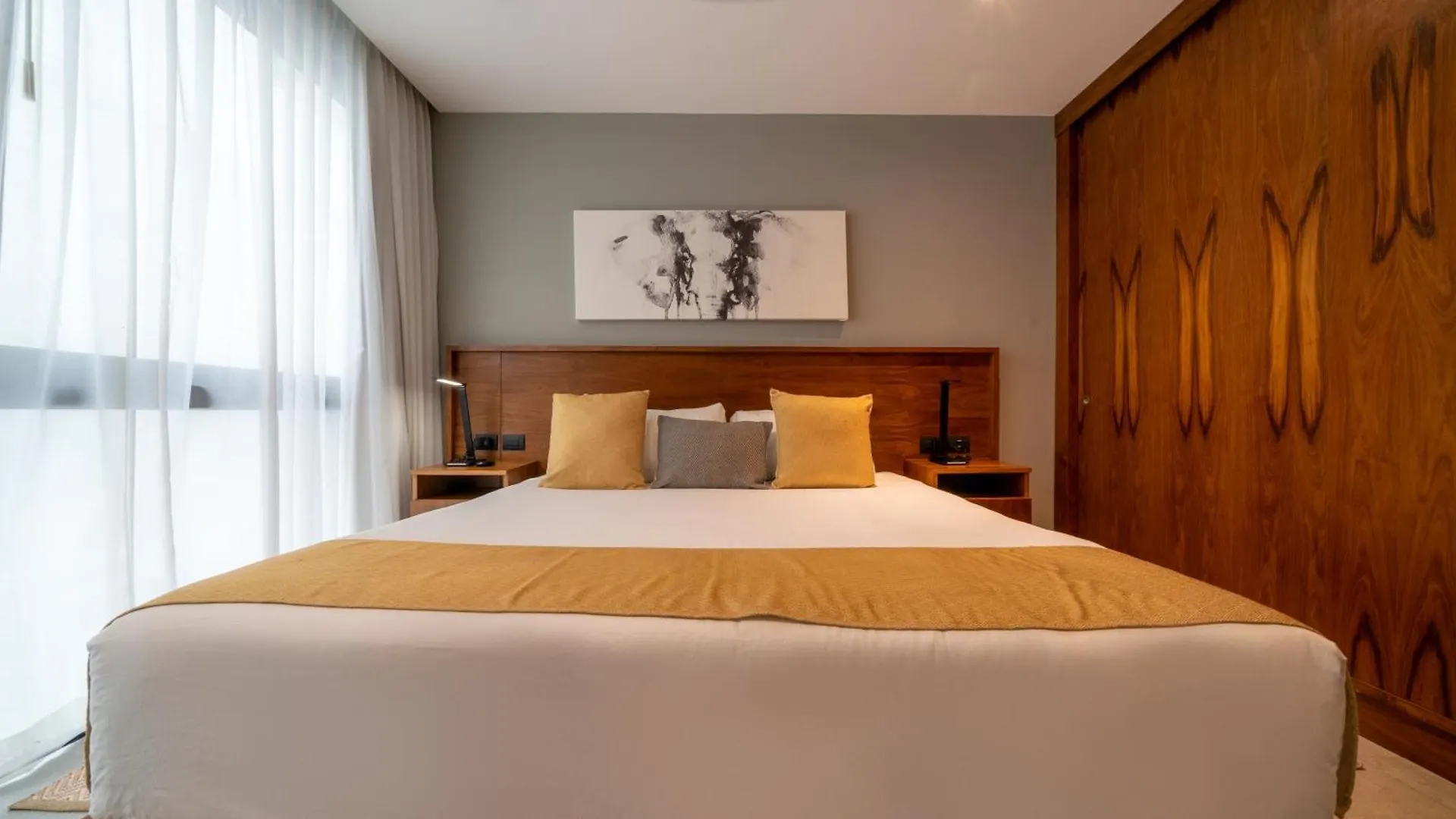 1 Bedroom Condo With Rooftop Pool & Bar - At It Residences - Condo Iris Плая-дель-Кармен Мексика