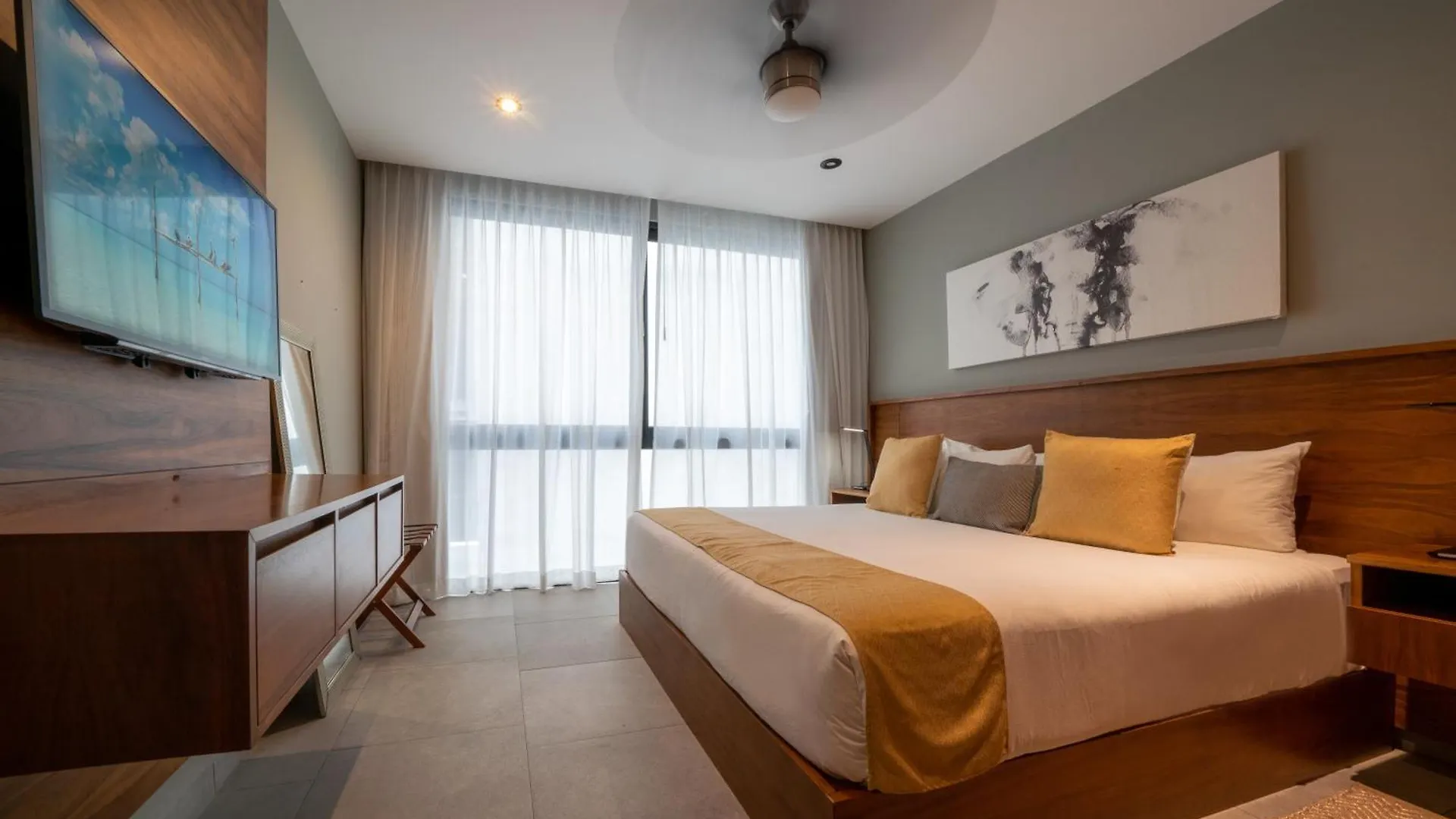 1 Bedroom Condo With Rooftop Pool & Bar - At It Residences - Condo Iris Playa del Carmen Mexico