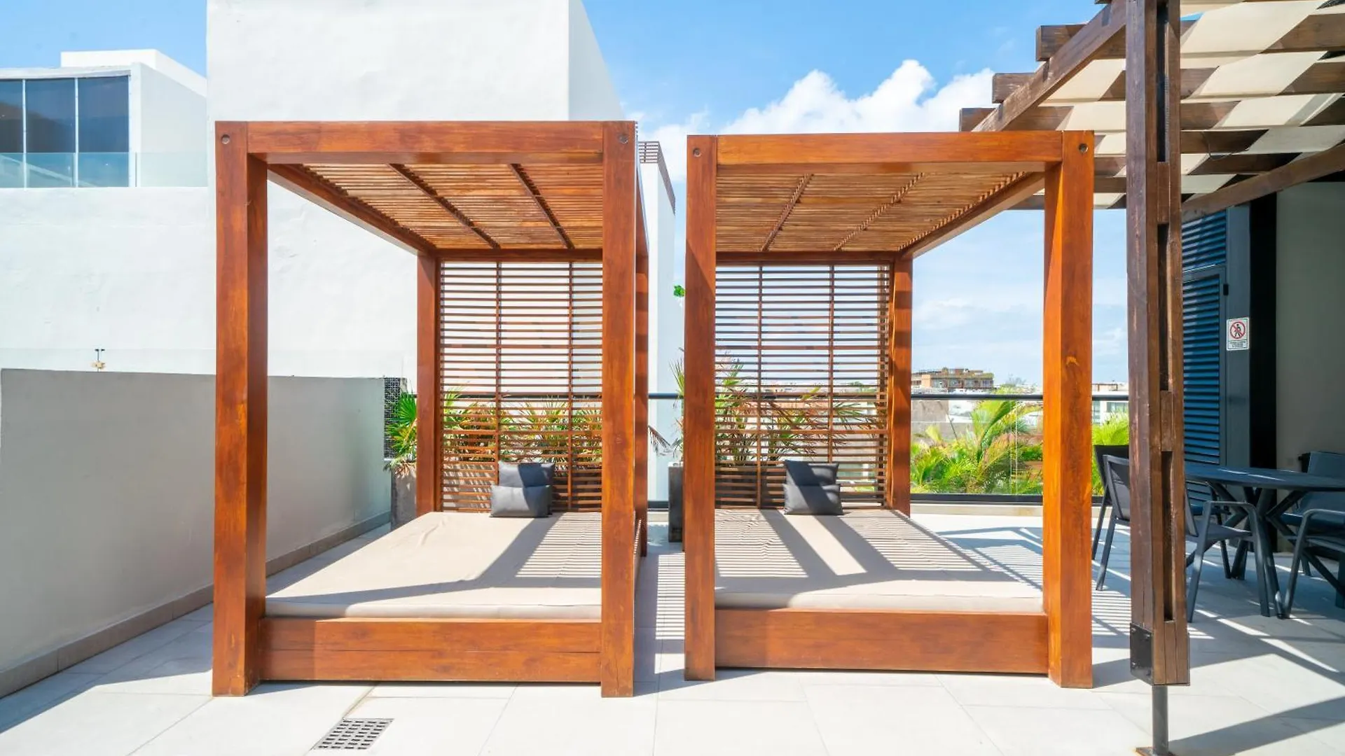 1 Bedroom Condo With Rooftop Pool & Bar - At It Residences - Condo Iris Playa del Carmen 0*,
