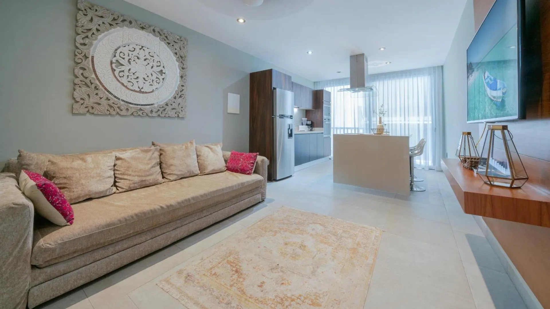 Apartment 1 Bedroom Condo With Rooftop Pool & Bar - At It Residences - Condo Iris Playa del Carmen